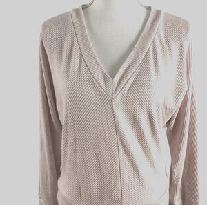 Womens V-Neck Top Size Small White House Black Market Heather Hushed Violet NWT